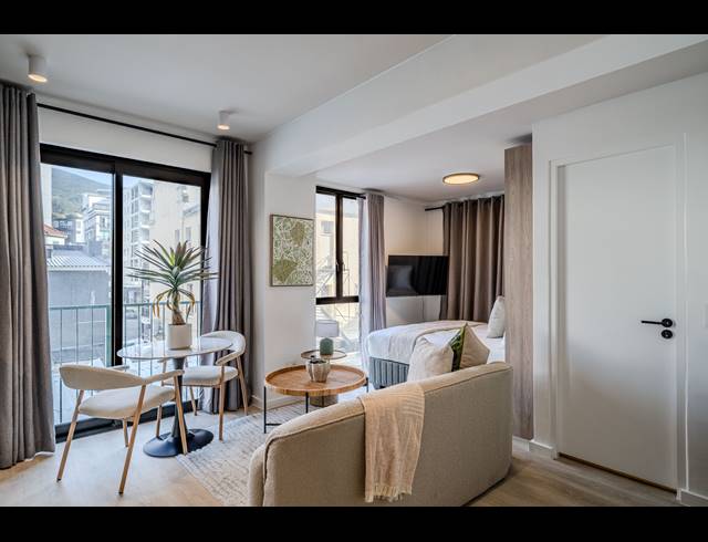 0.5 BEDROOM APARTMENT FOR SALE IN CAPE TOWN CITY CENTRE